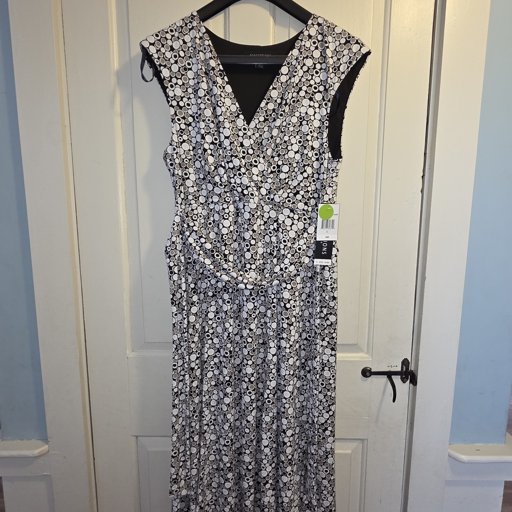 Perceptions Black and White Floral Midi Dress